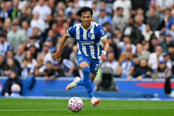 持球員卡附日軍頭像 白禮頓代三笘薰致歉