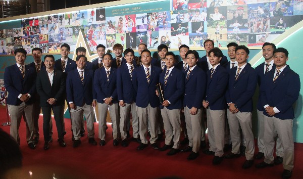 手球隊兩將旅歐尋職業夢 新季場地資助增盼普及