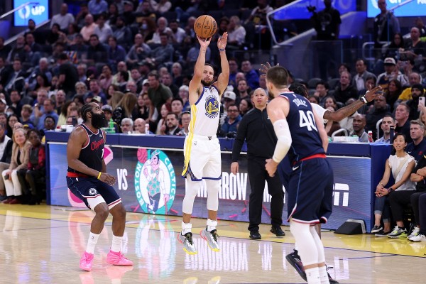 勇士擊沉快艇 開季5戰4勝