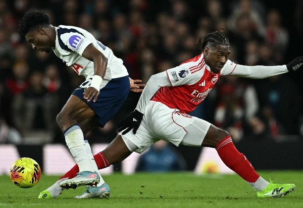 爆發非偶然 阿迪達爆艾斯銷假勤操