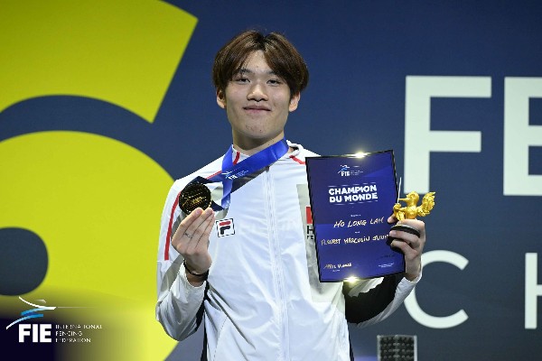 林浩朗膺世青冠軍 張家朗後首人