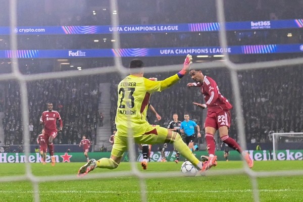 伊傑迪基扳平。©AFP