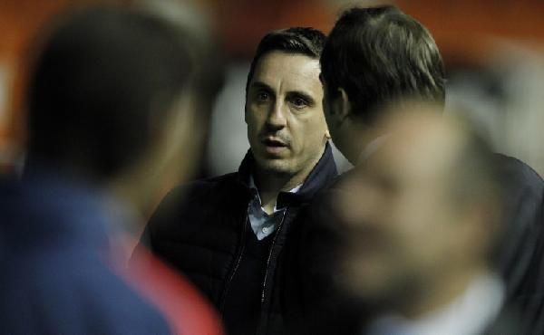 教練加利尼維利（中）認為華倫西亞並無降班威脅。©AFP