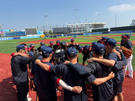 【全運】港隊男棒男排同開齋