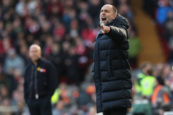 光頭就係史洛？杜陀賽前疑認錯人