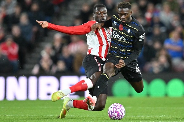 新特蘭逼和愛華頓失次席