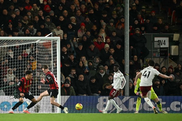 阿仙奴開「飯」 達sir心滿意足